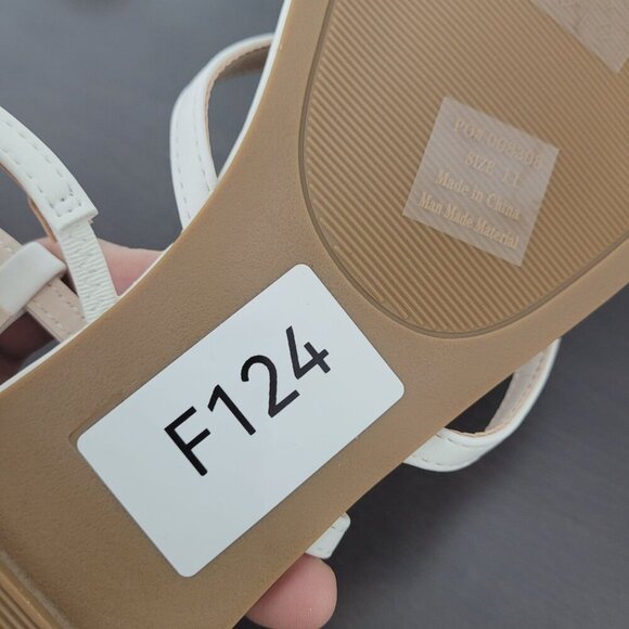 NEW Journee Collection Womens Size 11 White Strappy Slingback Sandals 4CT - Picture 8 of 8